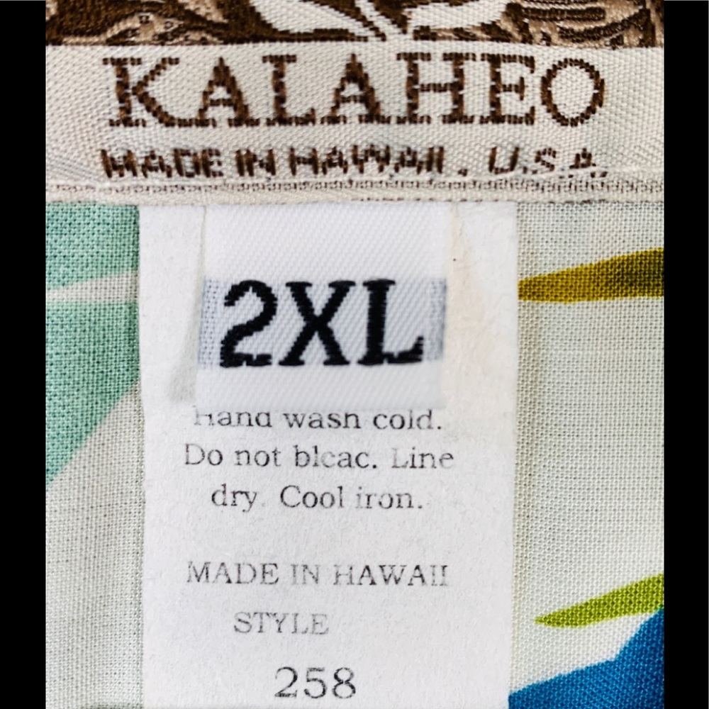 KALAHEO Men’s 2XL Hawaiian Floral White Shirt - Picture 5 of 7
